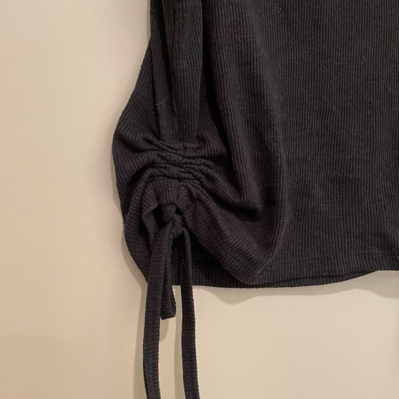 pacsun black scrunch tank top! - Picture 3 of 3